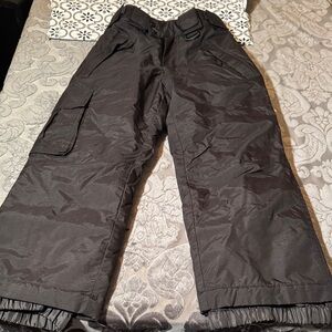 Sport Essentials unisex Kids Black insulated warm snow ski winter cargo Pants 6
